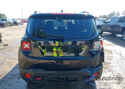 2016 Jeep Renegade Trailhawk z USA, uszkodzony, nr VIN ZACCJBCT7GPD29584